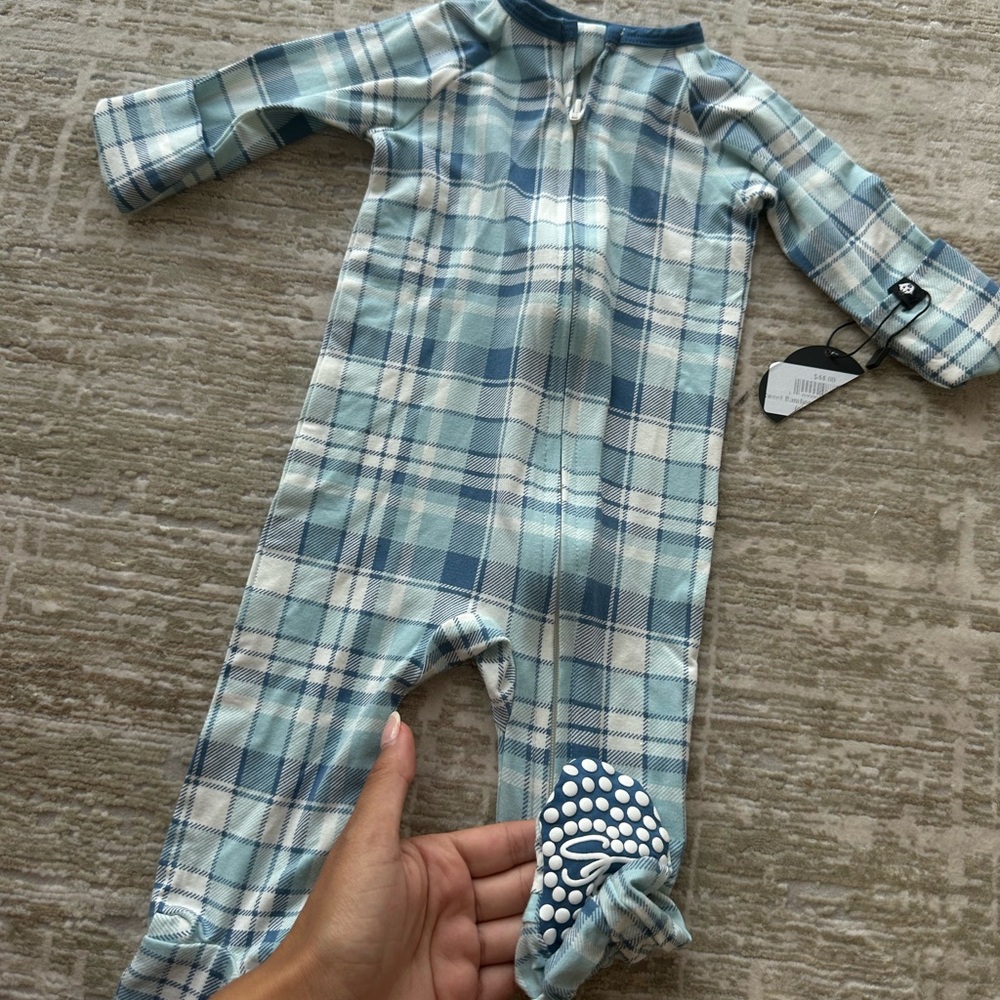 SWEET BAMBOO onesie 0-3 months